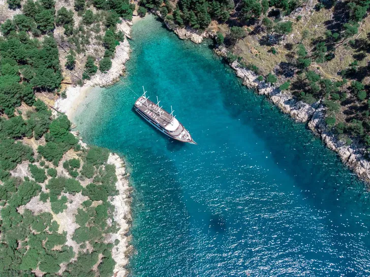 ALMISSA Custom Motor Yacht 40m - aerial yacht view ALMISSA Custom Motor Yacht 40m - aerial yacht view