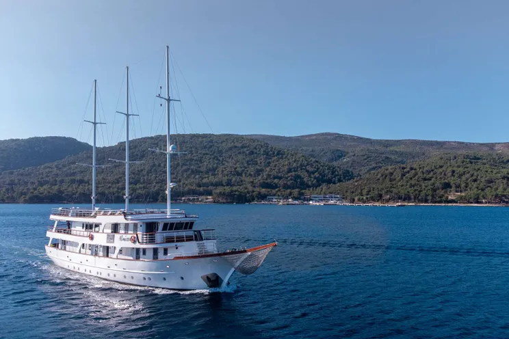 Charter Yacht Almissa - Custom Motor Yacht 40m - 19 Cabins - Split - Hvar - Dubrovnik - Trogir - Croatia