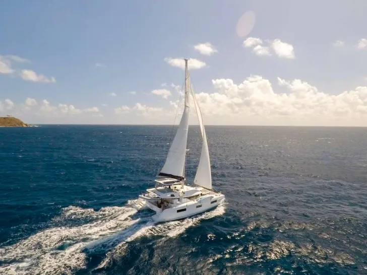 TORTUGA - sailing TORTUGA - sailing