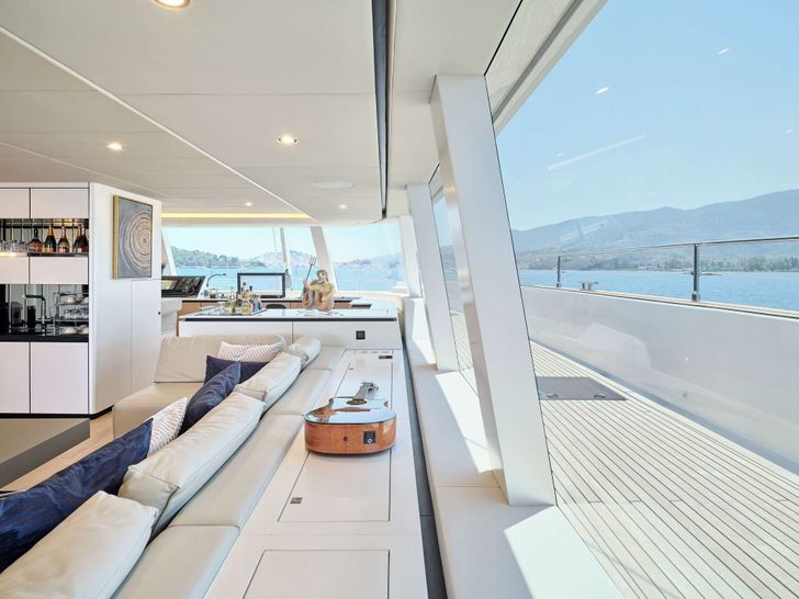 GENNY Sunreef 80 - couch and view deck GENNY Sunreef 80 - couch and view deck