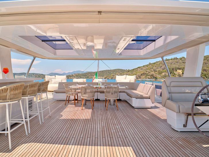 GENNY - Sunreef 80,aft deck