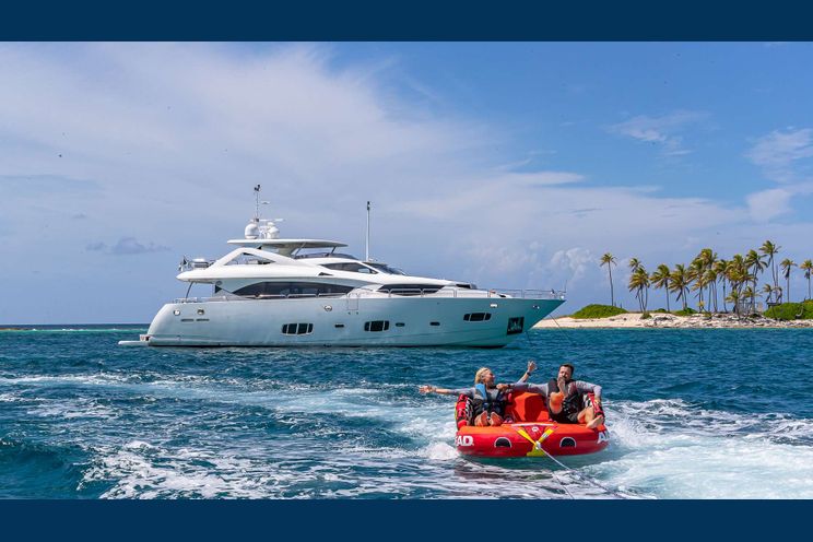 Charter Yacht EMRYS - Sunseeker 98 - 4 Cabins - Nassau - Staniel Cay - Exumas