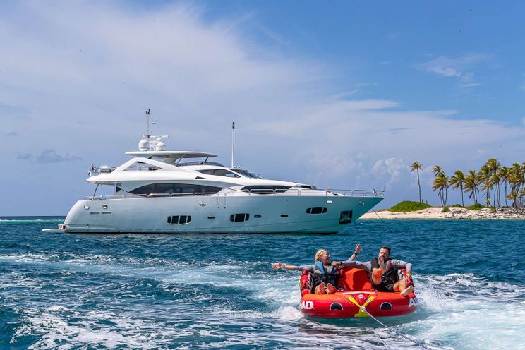 Charter Yacht EMRYS - Sunseeker 98 - 4 Cabins - Nassau - Exumas - Bahamas