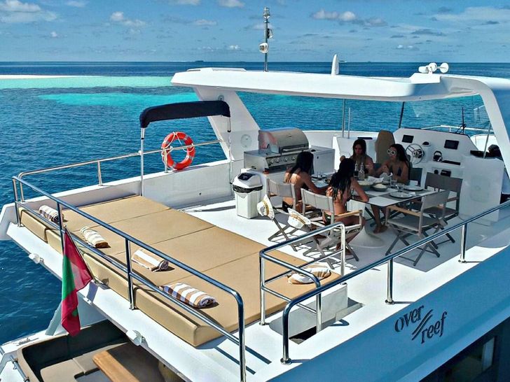 OVER REEF - OVER REEF -