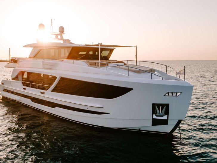 AQUA LIFE - Horizon FD87,bow view AQUA LIFE - Horizon FD87,bow view