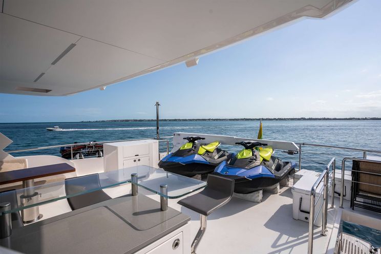 Charter Yacht AQUA LIFE - Horizon FD87 - 5 Cabins - St. Thomas - US Virgin Islands - British Virgin Islands - Bahamas