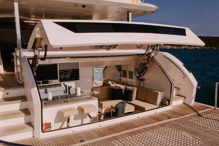 Charter Yacht AQUA LIFE - Horizon FD87 - 5 Cabins - St. Thomas - US Virgin Islands - British Virgin Islands - Bahamas