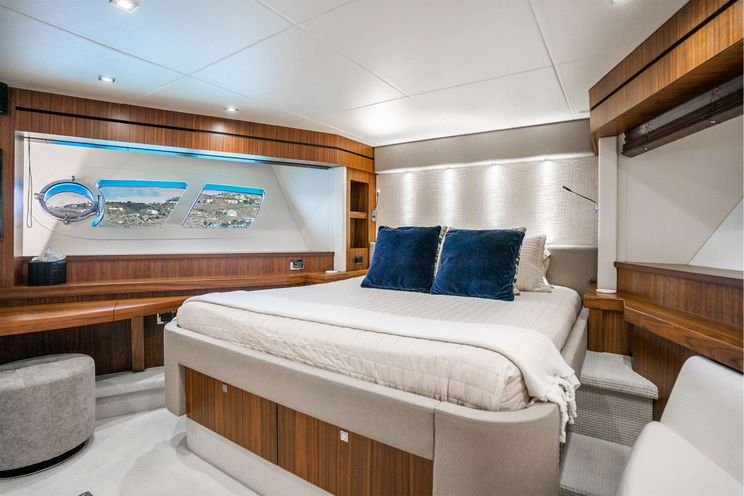 Charter Yacht AQUA LIFE - Horizon FD87 - 5 Cabins - St. Thomas - US Virgin Islands - British Virgin Islands - Bahamas