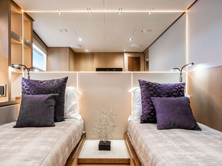 AQUA LIFE - Horizon FD87,twin cabin AQUA LIFE - Horizon FD87,twin cabin