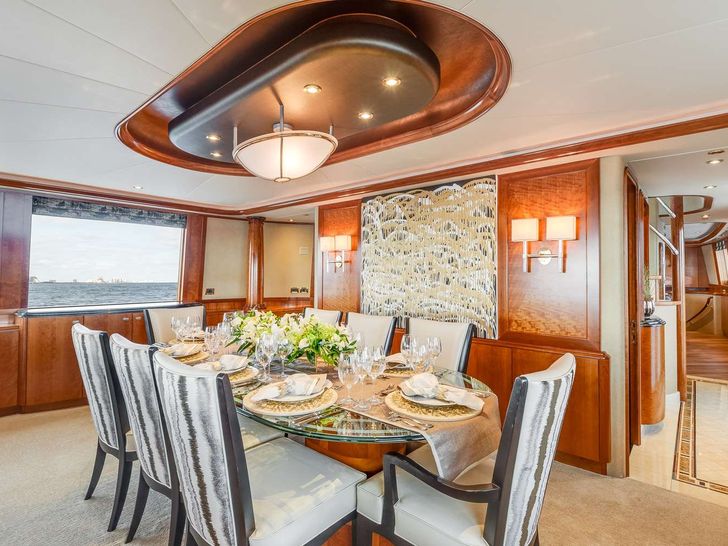 MY WAY Westport 112 Formal Dining MY WAY Westport 112 Formal Dining