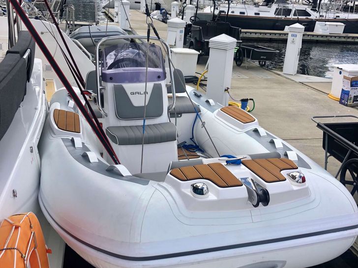 MARCH DRAGON- Dinghy