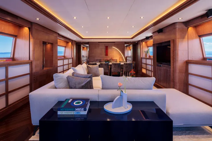 Charter Yacht SHOOTING STAR - Cantieri di Pisa 102 - Athens