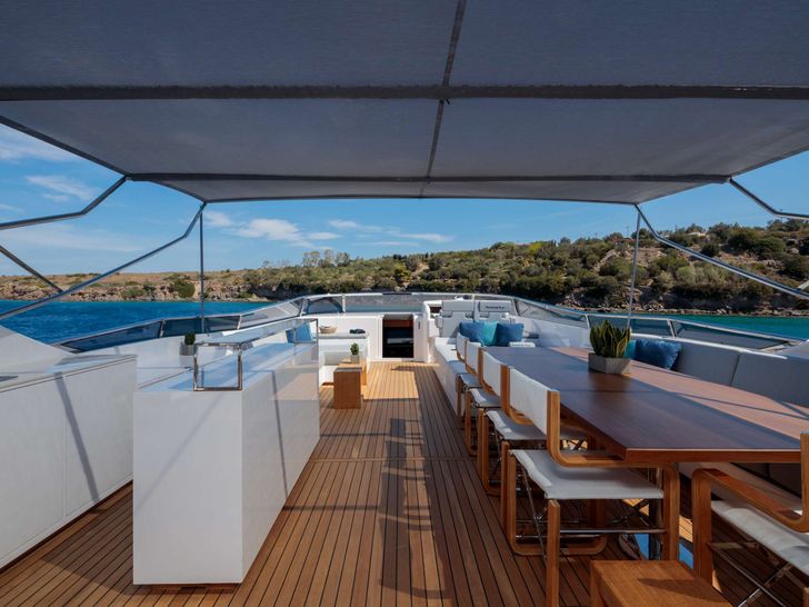 SHOOTING STAR - Cantieri di Pisa 102 - Sundeck