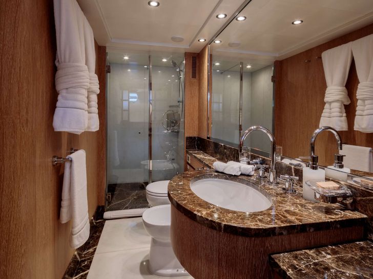 SHOOTING STAR - Cantieri di Pisa 102 - Master Ensuite