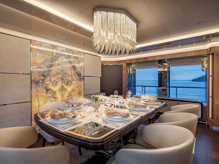 SUNRISE Yacht Indoor Dining