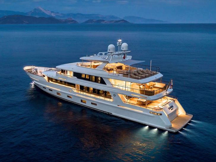 SUNRISE Yacht SUNRISE Yacht