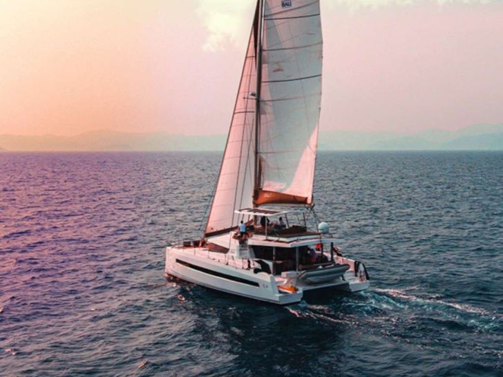 CRYSTAL DREAMS - Bali 5.4 - Rear view CRYSTAL DREAMS - Bali 5.4 - Rear view