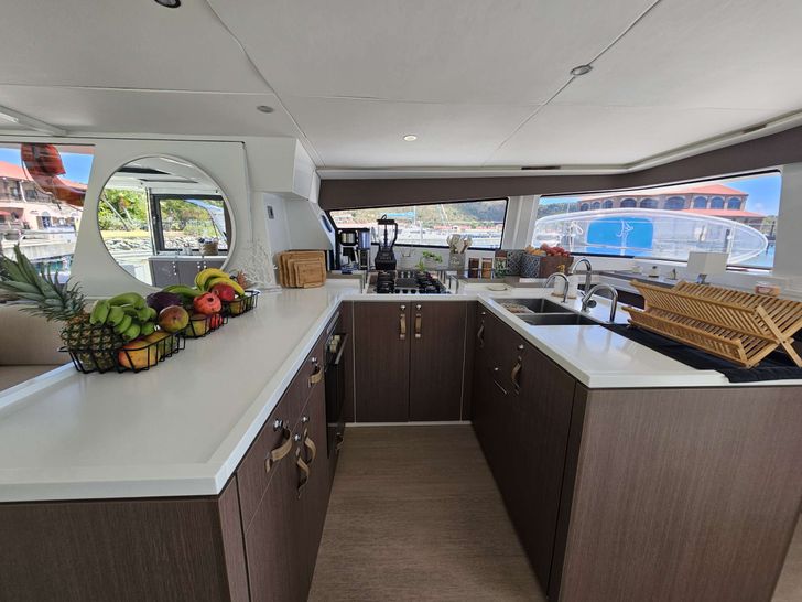 CRYSTAL DREAMS - Bali 5.4 - galley CRYSTAL DREAMS - Bali 5.4 - galley