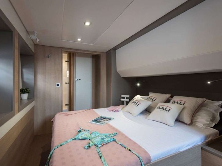 CRYSTAL DREAMS - Bali 5.4 - VIP Guest Cabin CRYSTAL DREAMS - Bali 5.4 - VIP Guest Cabin