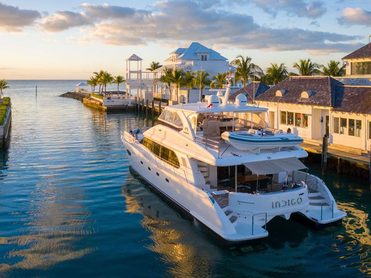 INDIGO Horizon 60 Power Cat - Docked INDIGO Horizon 60 Power Cat - Docked