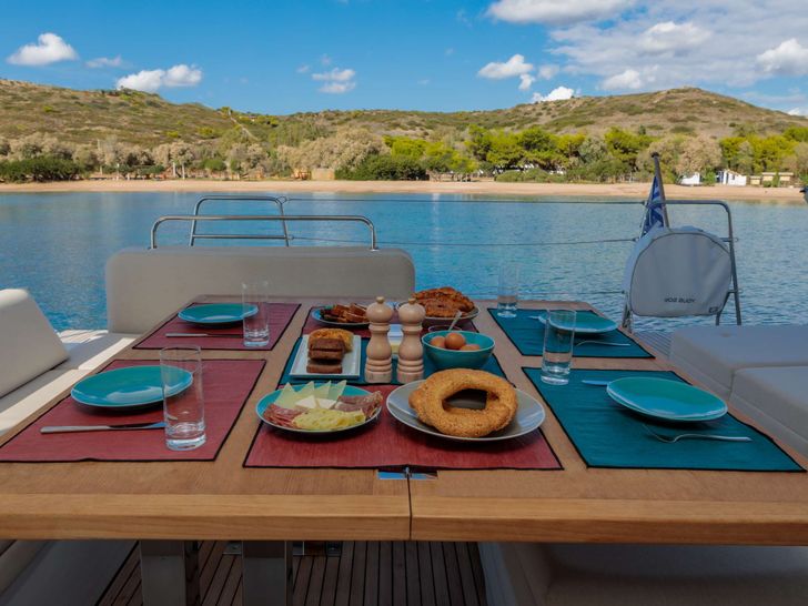 MADININA - al fresco dining