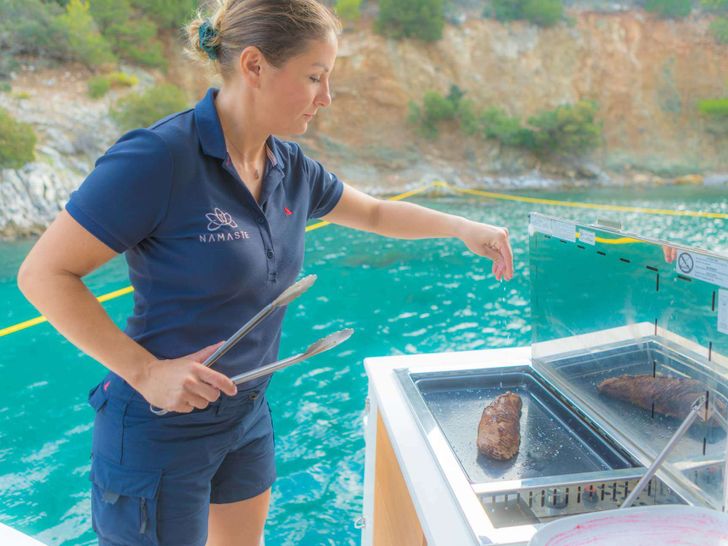 NAMASTE Fountaine Pajot Samana 59 - barbecue NAMASTE Fountaine Pajot Samana 59 - barbecue