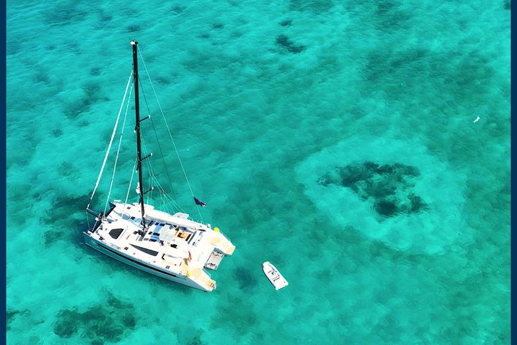 Charter Yacht SEGUNDO VIENTO - Privilege 64 - 3 Cabins - Tortola - Virgin Gorda - Anegada