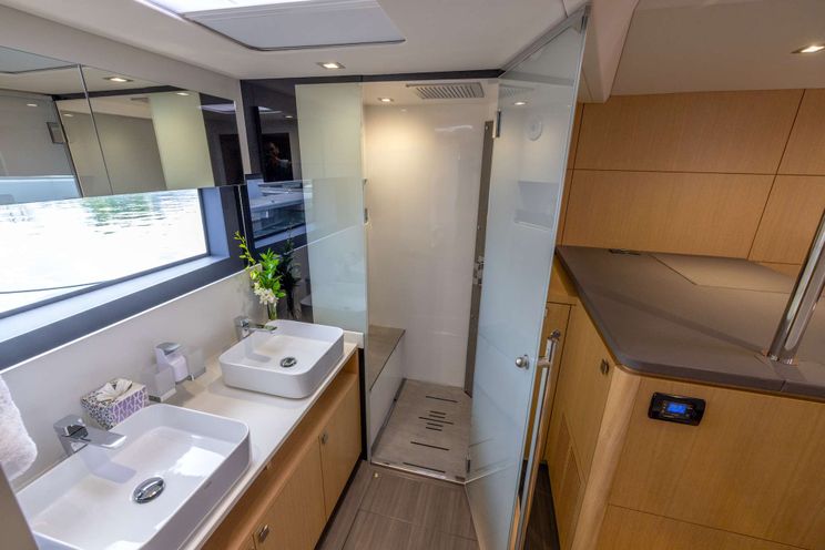 Charter Yacht SEGUNDO VIENTO - Privilege 64 - 3 Cabins - Tortola - Virgin Gorda - Anegada