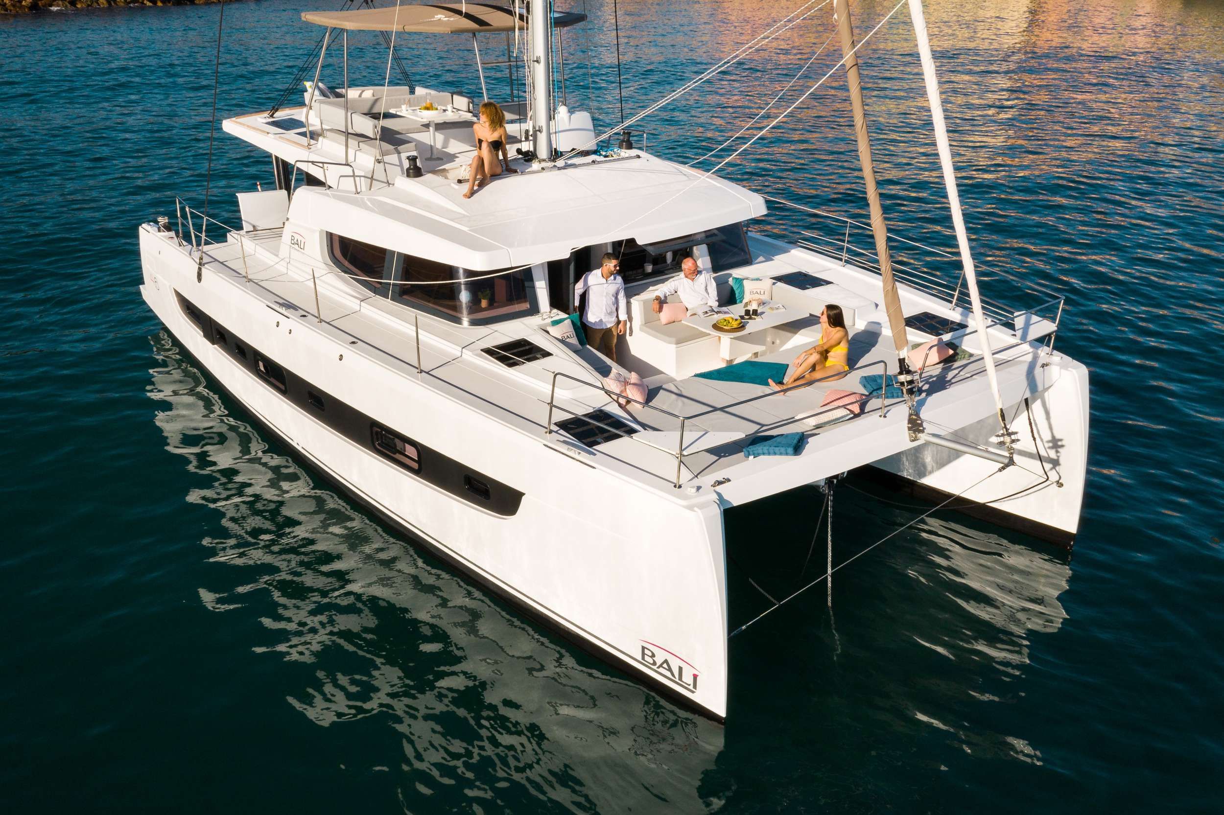 MODERNA Bali 4.6