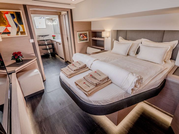 ASTORIA Fountaine Pajot Samana 59 - master cabin ASTORIA Fountaine Pajot Samana 59 - master cabin