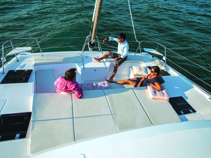 TEAM FACTORY Bali Catspace - foredeck TEAM FACTORY Bali Catspace - foredeck