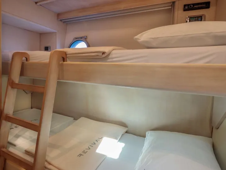 REVIVAL Aicon 67 - twin bunk cabin REVIVAL Aicon 67 - twin bunk cabin