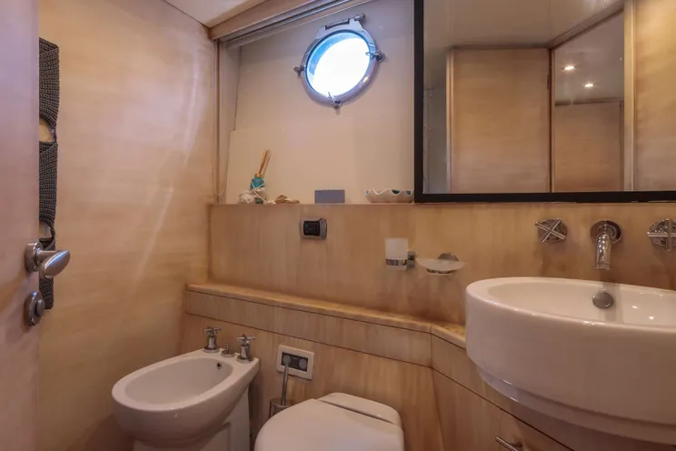 Charter Yacht REVIVAL - Aicon 67 - 4 Cabins - Athens - Mykonos - Paros - Cyclades - Greece