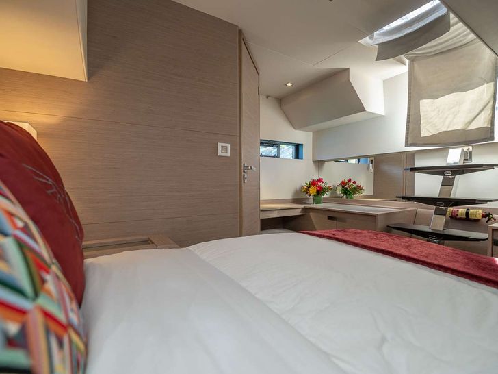COLIBRI Fountaine Pajot Alegria 67 - VIP cabin 2 COLIBRI Fountaine Pajot Alegria 67 - VIP cabin 2
