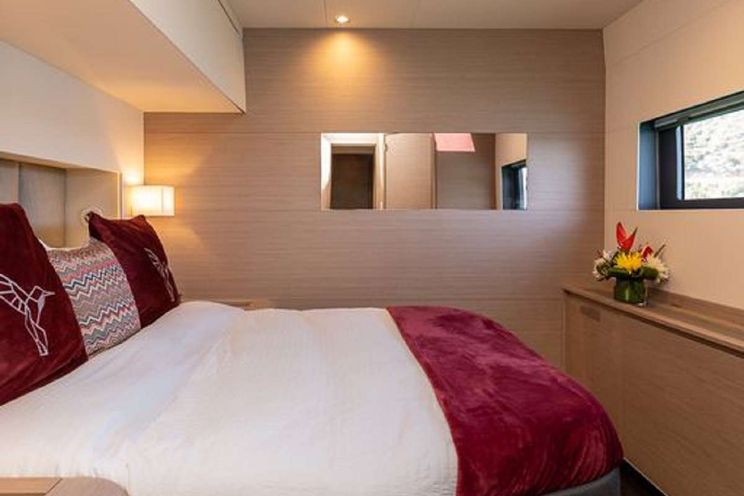 Charter Yacht COLIBRI - Fountaine Pajot Alegria 67 - 4 Cabins - Tortola - Anegada - Virgin Gorda - BVI - Caribbean