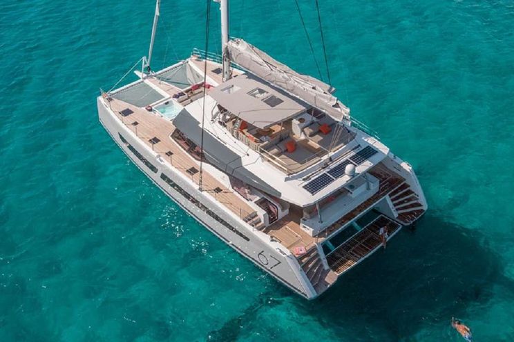 Charter Yacht COLIBRI - Fountaine Pajot Alegria 67 - 4 Cabins - BVI - Tortola - Virgin Gorda
