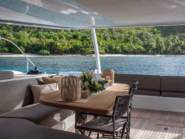 CEST LA VIE Lagoon 67 - Aft Deck Alfresco Dining Area CEST LA VIE Lagoon 67 - Aft Deck Alfresco Dining Area