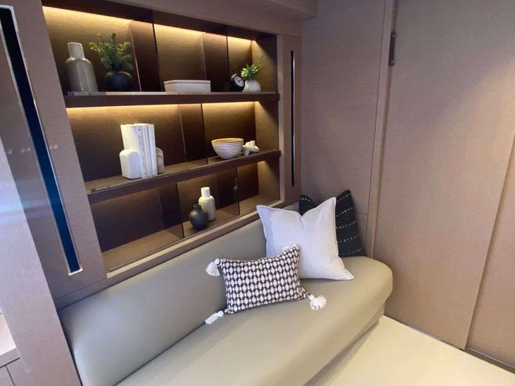 CEST LA VIE Lagoon 67 - Cabin 1 Seating CEST LA VIE Lagoon 67 - Cabin 1 Seating