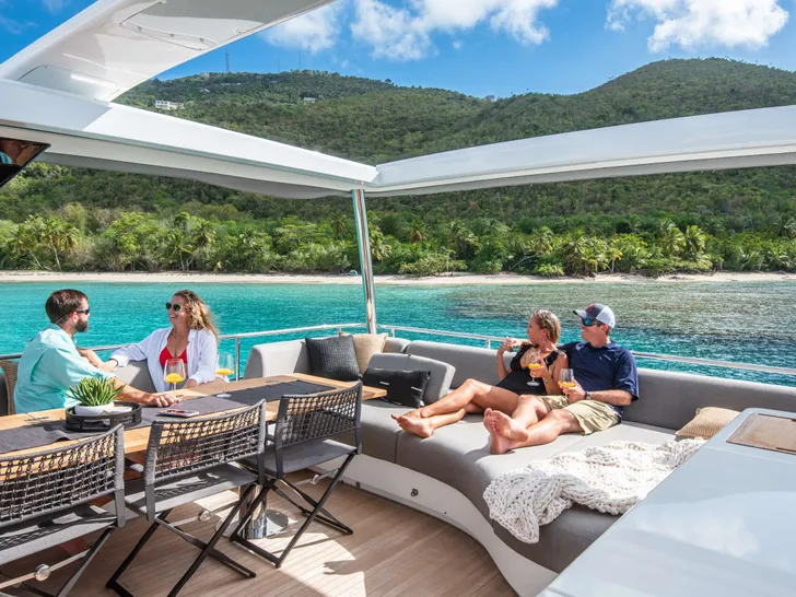 CEST LA VIE Lagoon 67 - Flybridge Lounge CEST LA VIE Lagoon 67 - Flybridge Lounge
