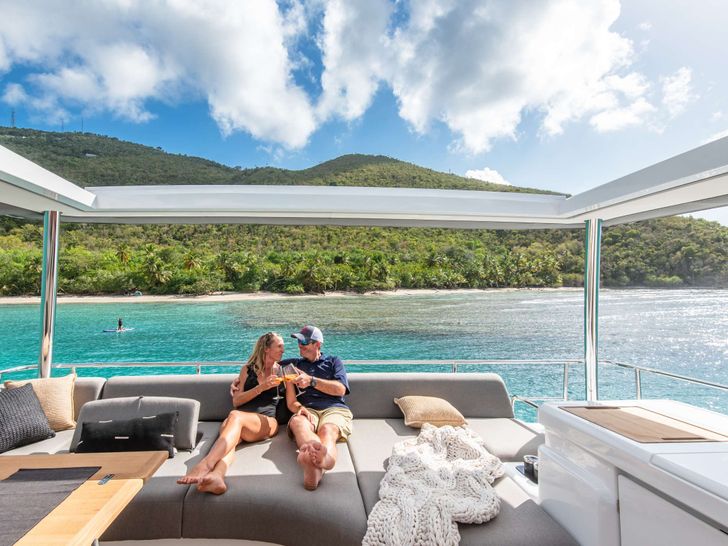 CEST LA VIE Lagoon 67 - Flybridge Bronzing Area CEST LA VIE Lagoon 67 - Flybridge Bronzing Area