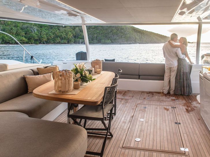 CEST LA VIE Lagoon 67 - Aft Deck Seating and Dining Area CEST LA VIE Lagoon 67 - Aft Deck Seating and Dining Area