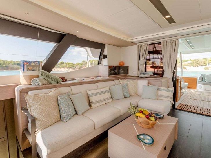 ALLURE Fountaine Pajot Samana 59 - main saloon lounge ALLURE Fountaine Pajot Samana 59 - main saloon lounge