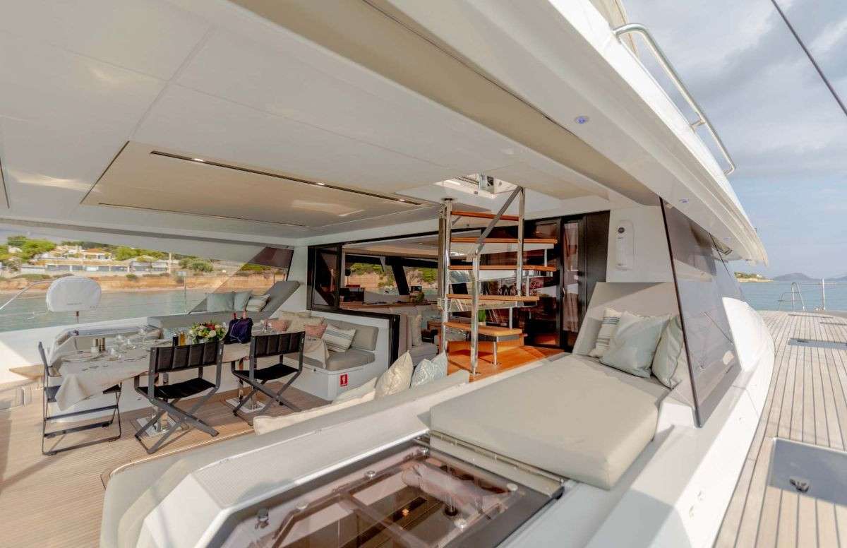 Charter Yacht ALLURE - Fountaine Pajot Samana 59 - 5 Cabins - Athens - Mykonos - Paros - Cyclades - Greece