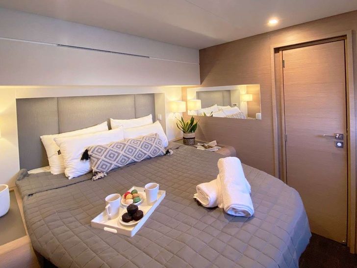 ALLURE Fountaine Pajot Samana 59 - master cabin ALLURE Fountaine Pajot Samana 59 - master cabin