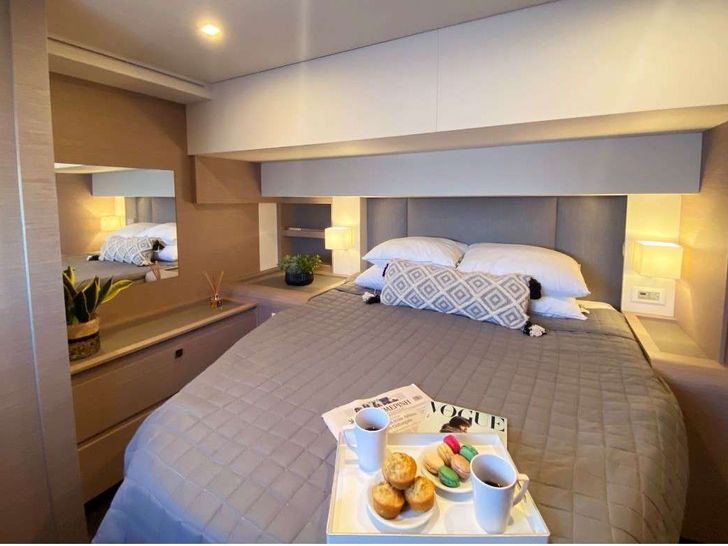 ALLURE Fountaine Pajot Samana 59 - VIP cabin ALLURE Fountaine Pajot Samana 59 - VIP cabin