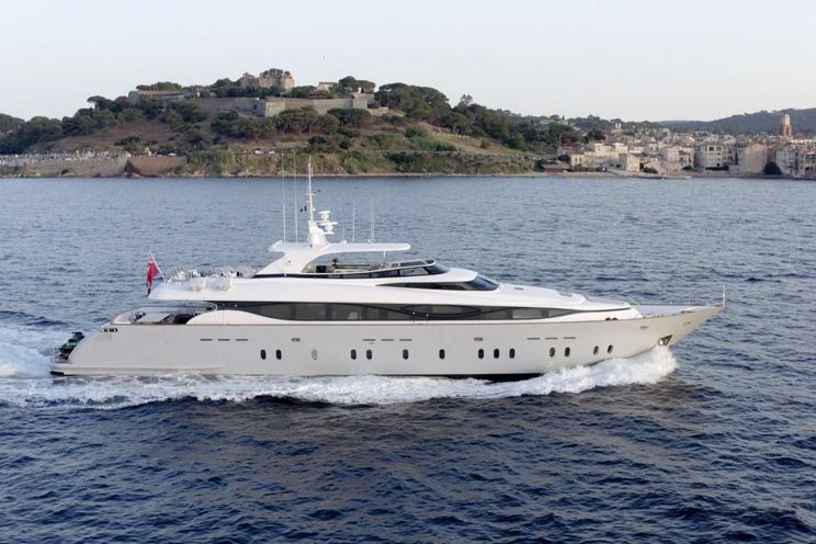 Charter Yacht Yacht M - Maiora 39DP - 6 Cabins - Naples