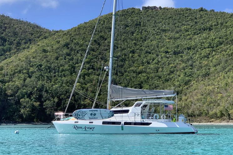 Charter Yacht RUMAWAY - Royal Cape 53 - 4 Cabins - Tortola - Virgin Gorda - Anegada