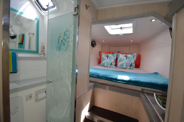 Charter Yacht RUMAWAY - Royal Cape 53 - 4 Cabins - Tortola - Virgin Gorda - Anegada