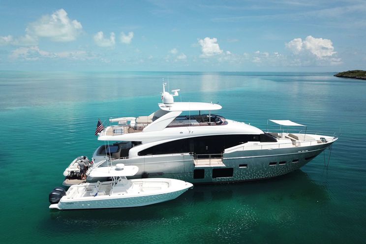 Charter Yacht HOT PURSUIT - Princess 88 - 4 Cabins - Nassau - Bahamas - Exumas