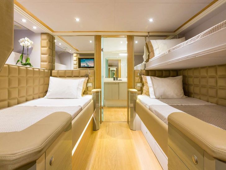 AQUARELLA Devonport 42 - twin cabin I AQUARELLA Devonport 42 - twin cabin I